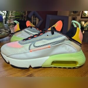 Nike Air Max‎ 2090 - Womens Size 7